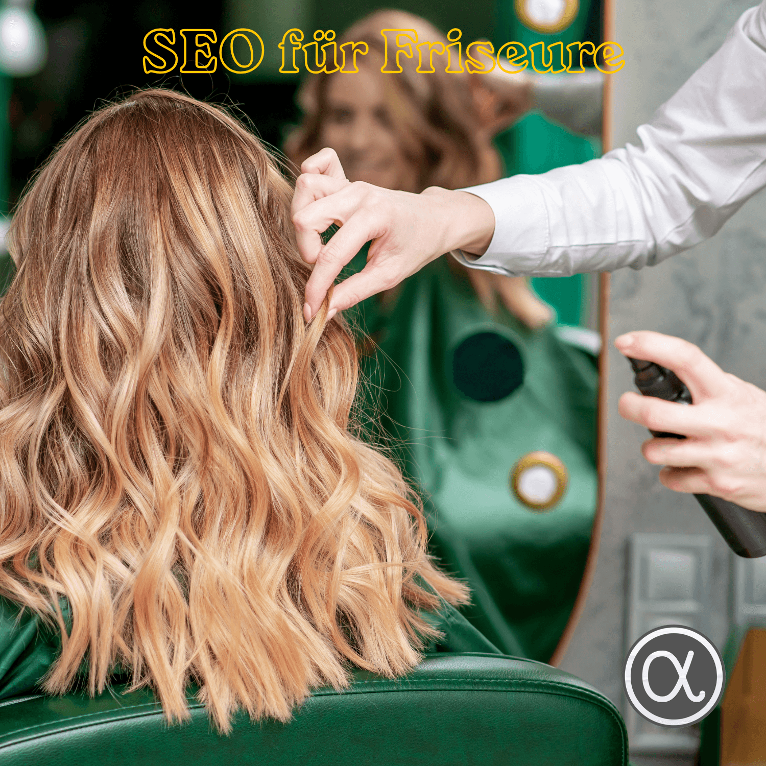 Friseurin stylt die Haare einer Kundin im Salon